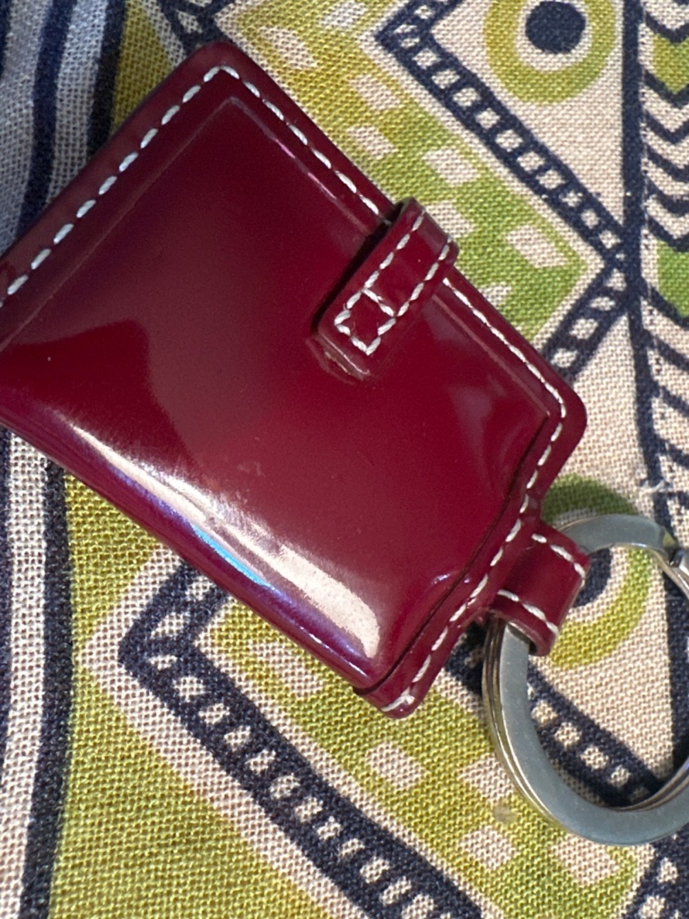 Vintage Coach authentic 1990’s patent photo keychain - Picture 2 of 4